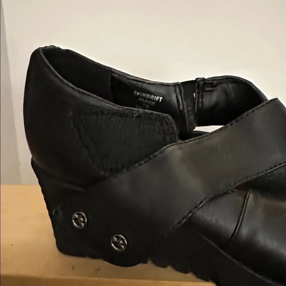 Black Earth Cross Wedge Women Shoes